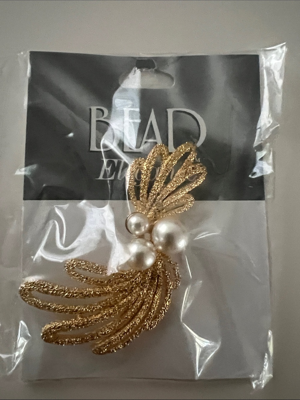 Gold Pearl Cluster Leaf Brooch